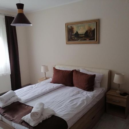 Апартаменти Apartman Zi-Zo Вршац Екстер'єр фото